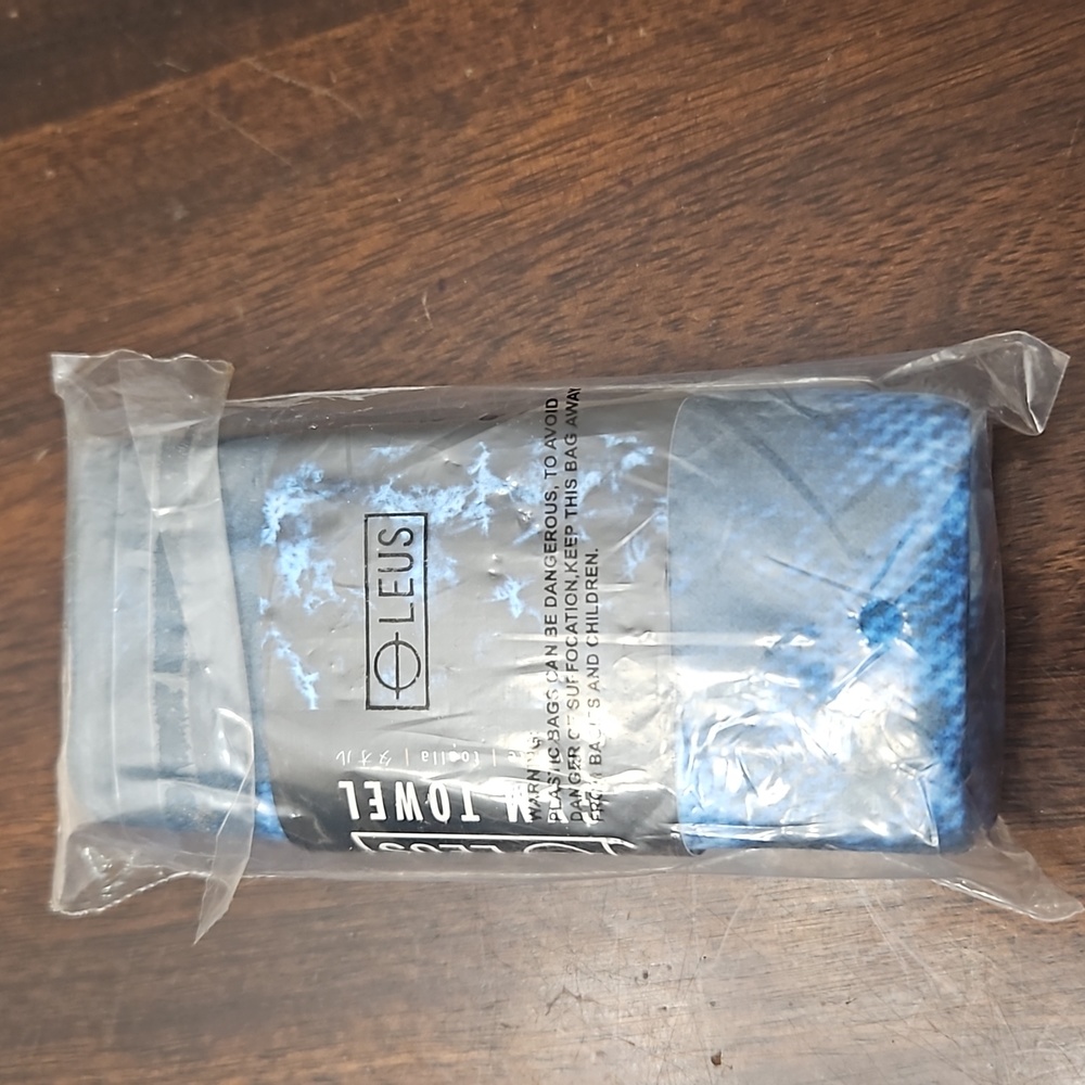 Leus gym towel FabFitFun
